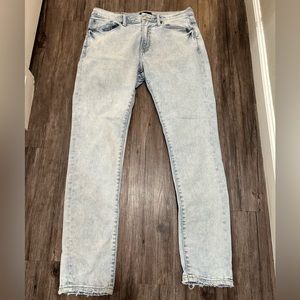 Men’s Lucky Brand Jeans 411 Athletic Taper in Astro (32 X 32)